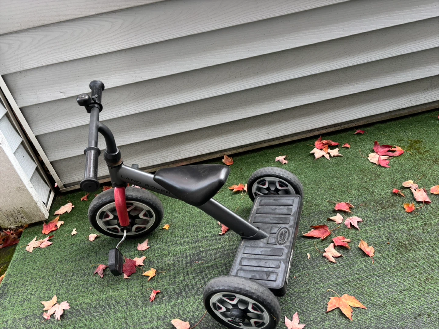 Land Rover Kids Trike / Tricycle - photo 5