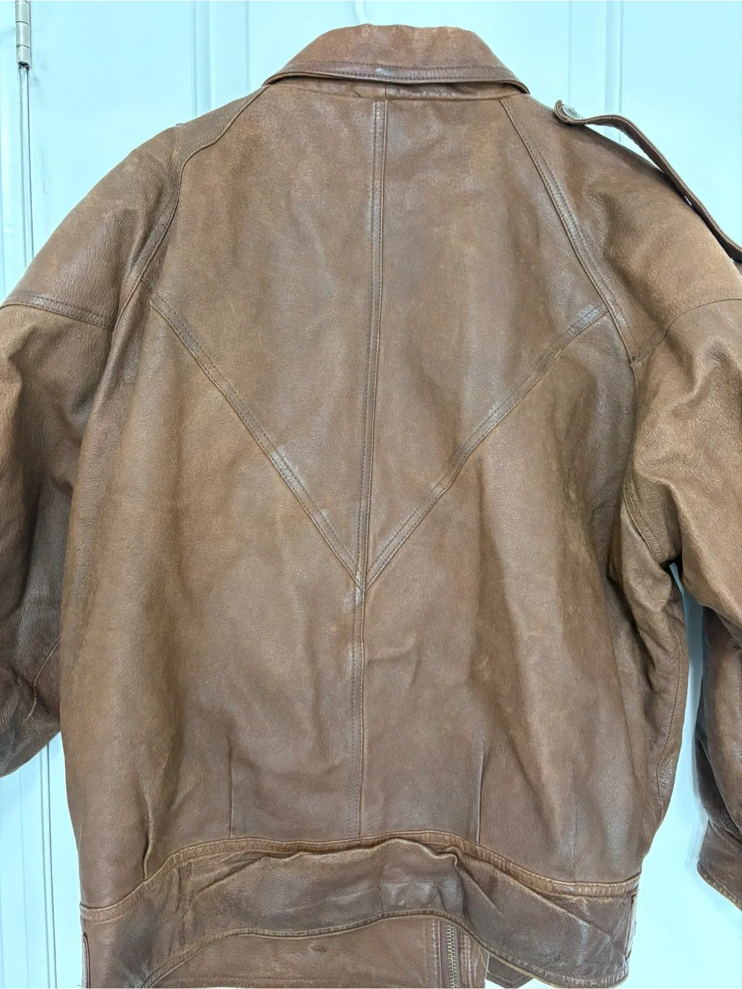 Vintage Brown Leather Jacket - Size L image indicator(3)