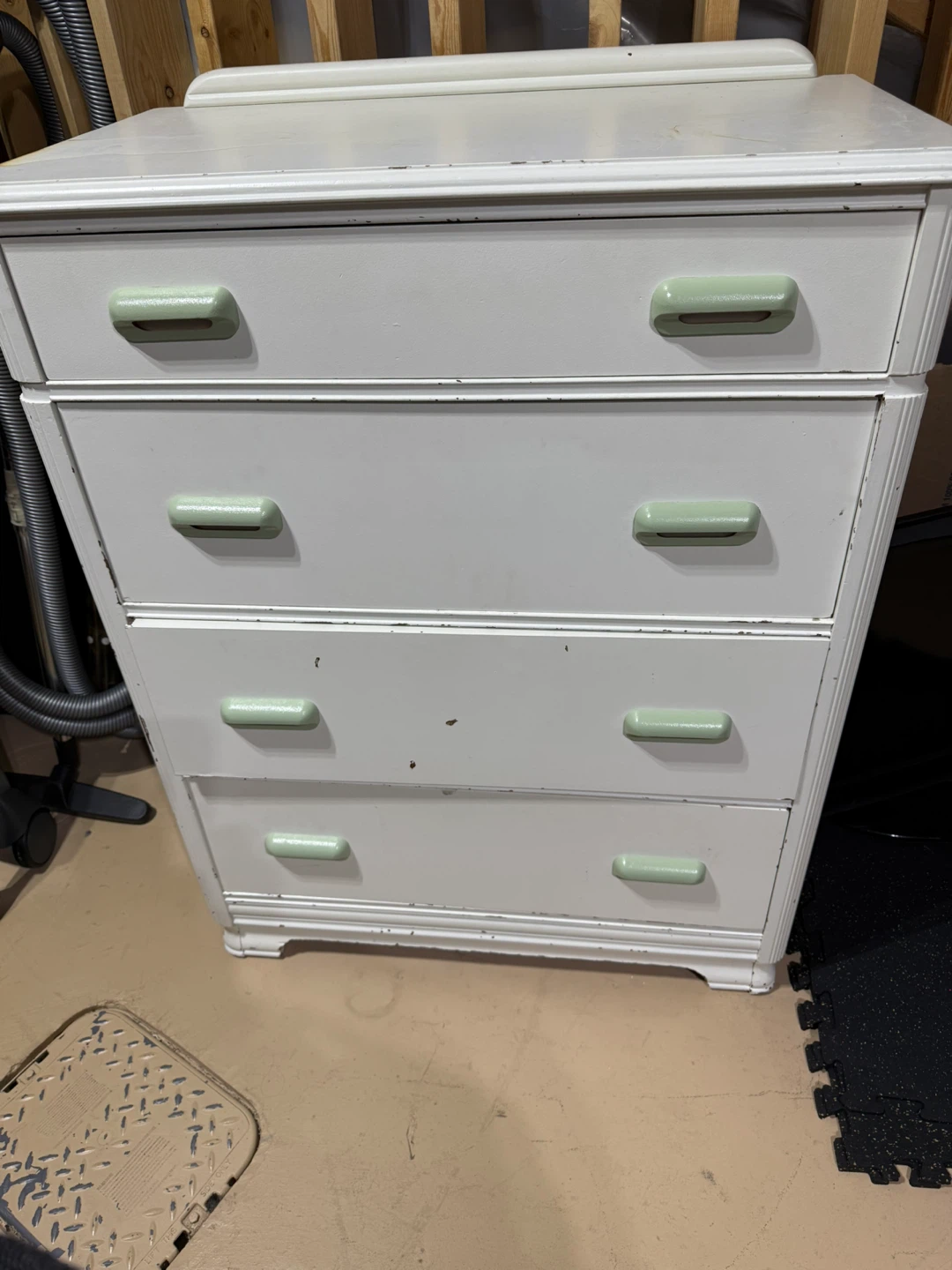 White 4-Drawer Dresser
