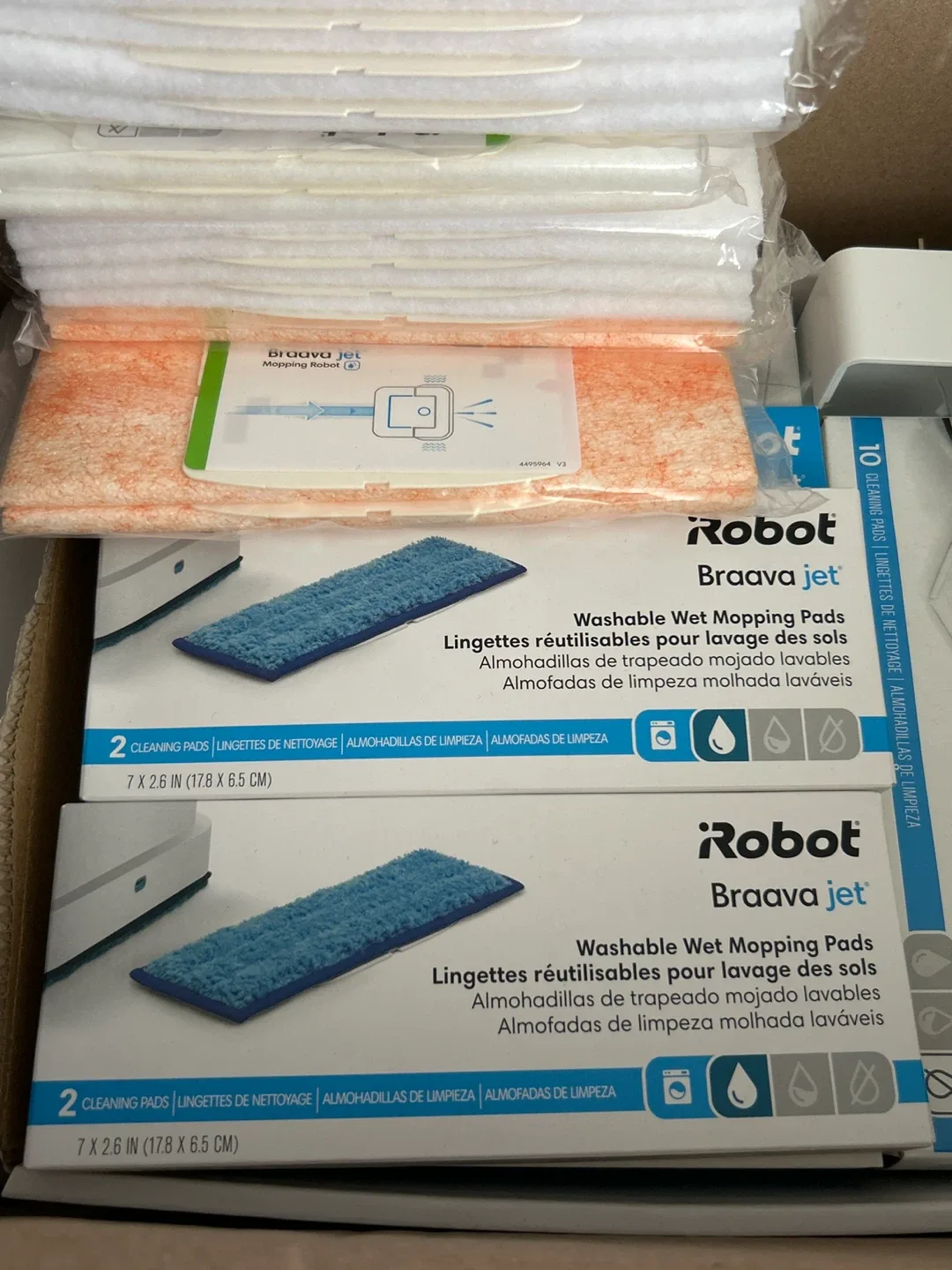 iRobot Braava Jet 240 Mopping Robot - Like New! image indicator(8)