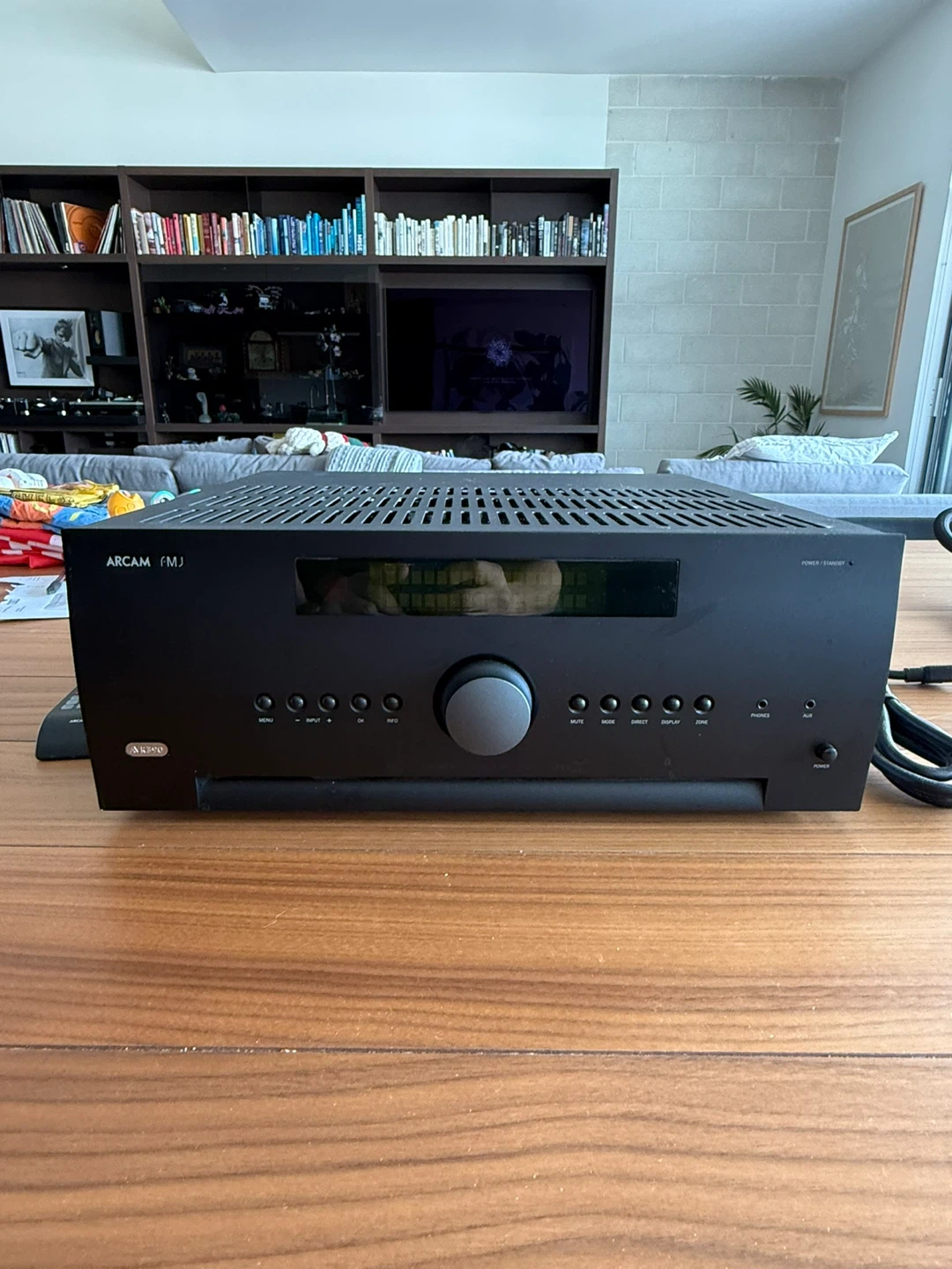Arcam FMJ AVR390 AV Receiver