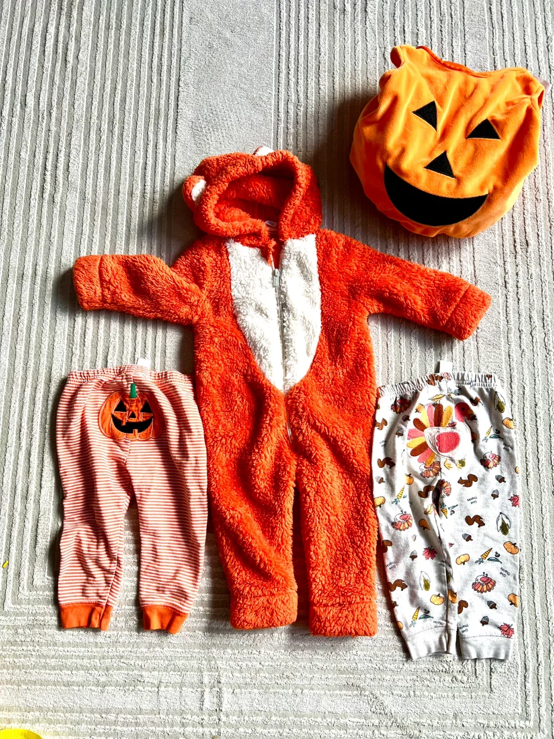 Baby Halloween Outfit Bundle.Size 12-18 image indicator(2)