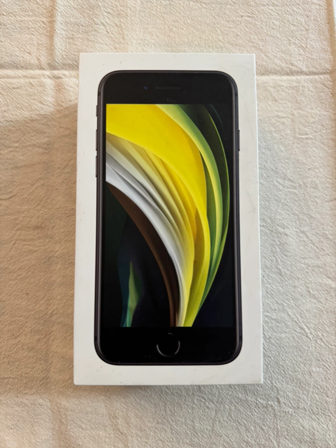 Used Apple iPhone SE - Black - photo 5