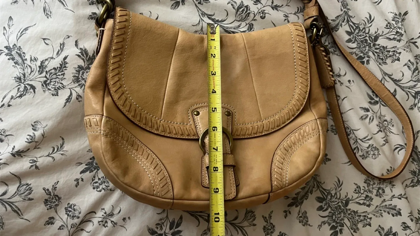 Vintage Coach Saddle Bag image indicator(9)