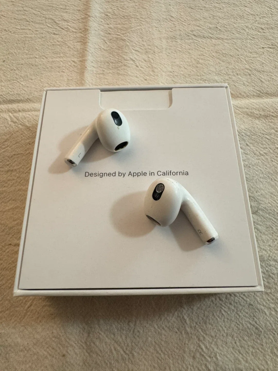 Apple AirPods Pro (3rd generation) image indicator(4)