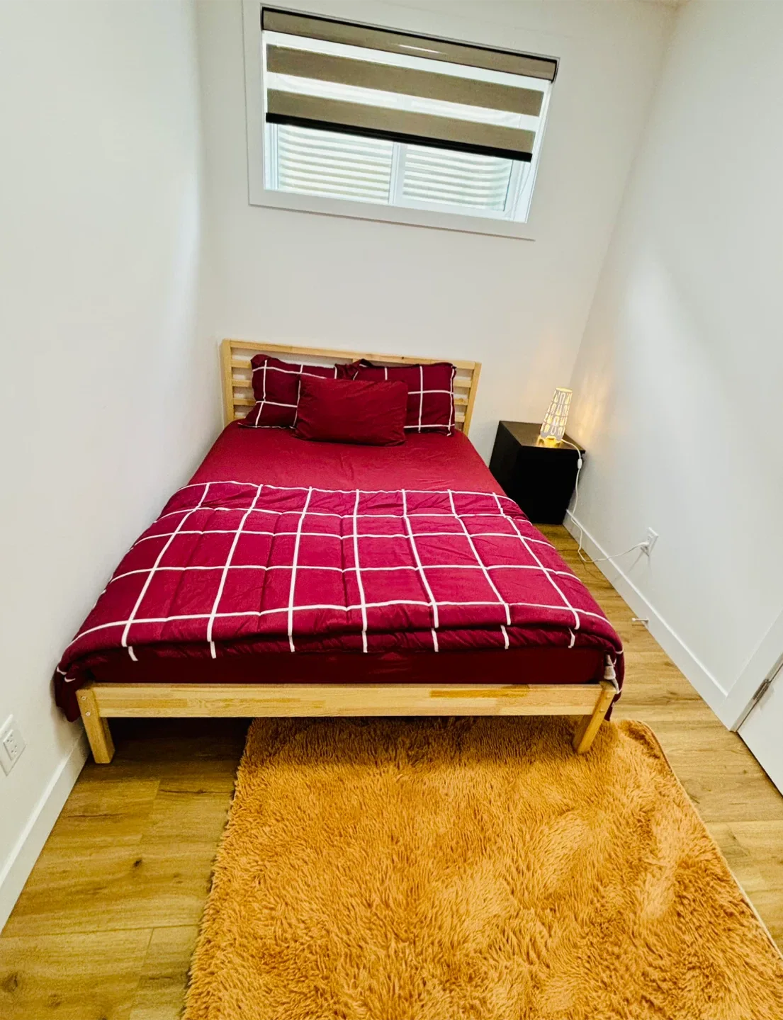 2 Bed legal spacious furnished basement for rent image indicator(2)