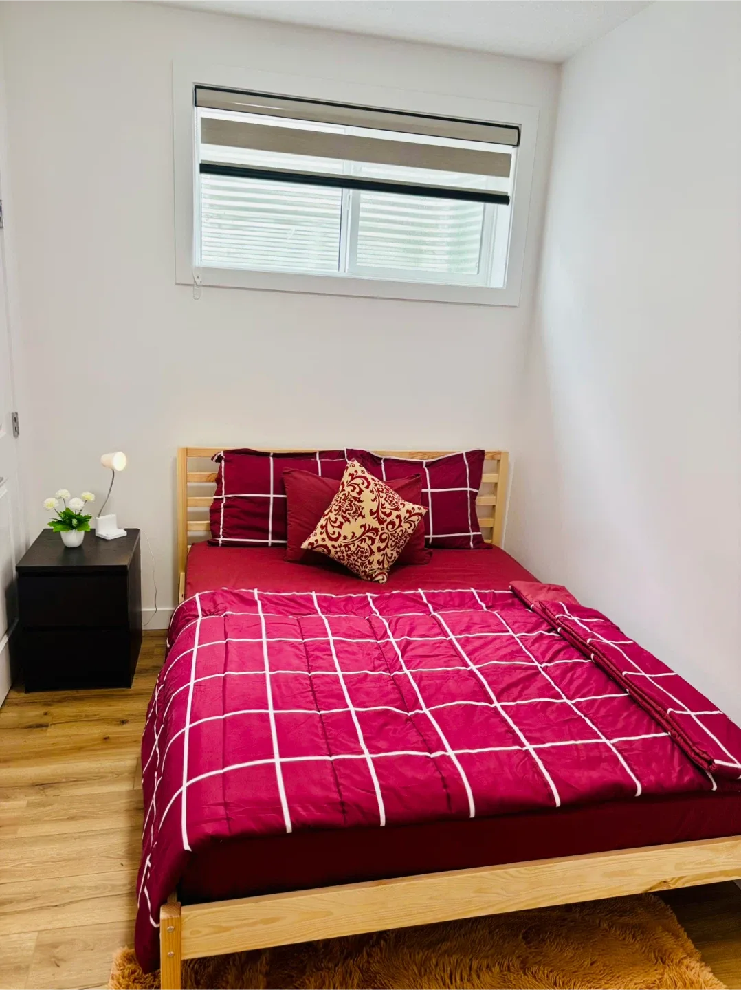 2 Bed legal spacious furnished basement for rent image indicator(3)