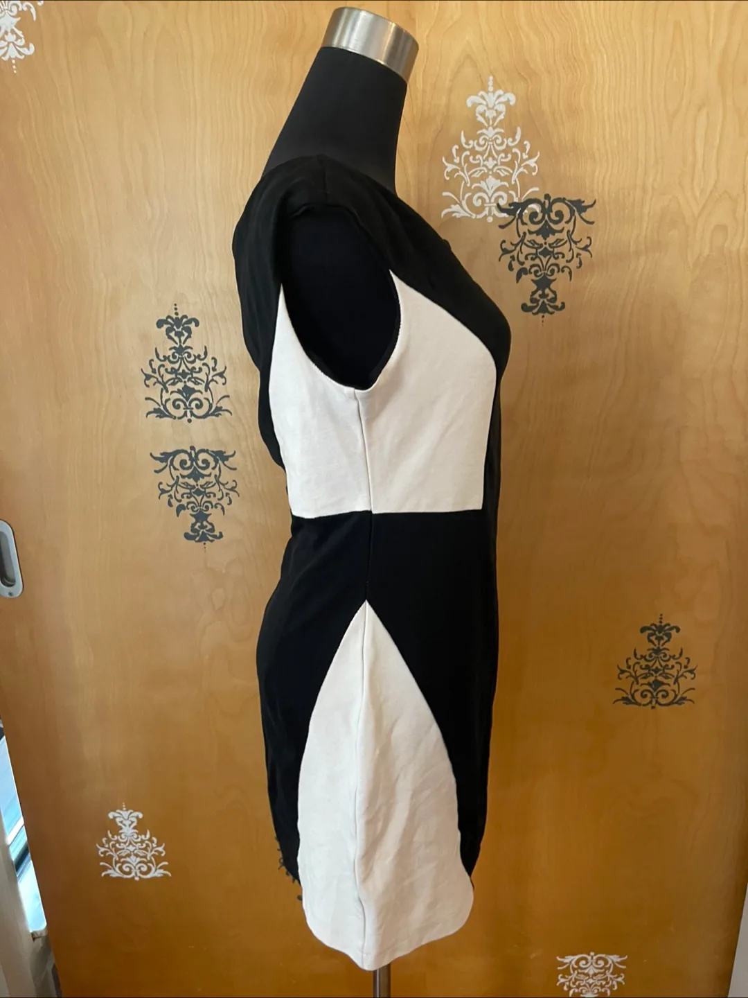 Vintage 2000s Y2K Black & White Bodycon Dress image indicator(3)