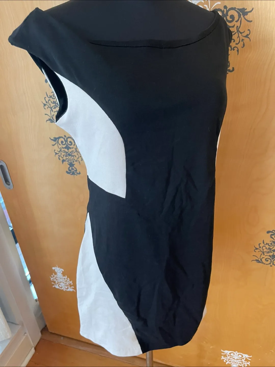 Vintage 2000s Y2K Black & White Bodycon Dress image indicator(5)