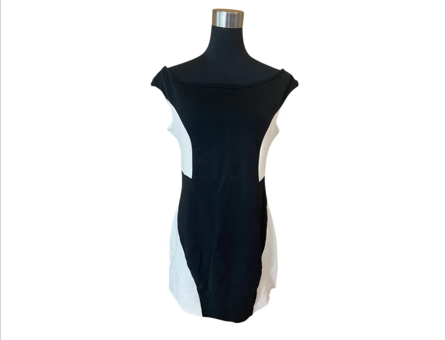 Vintage 2000s Y2K Black & White Bodycon Dress image indicator(9)