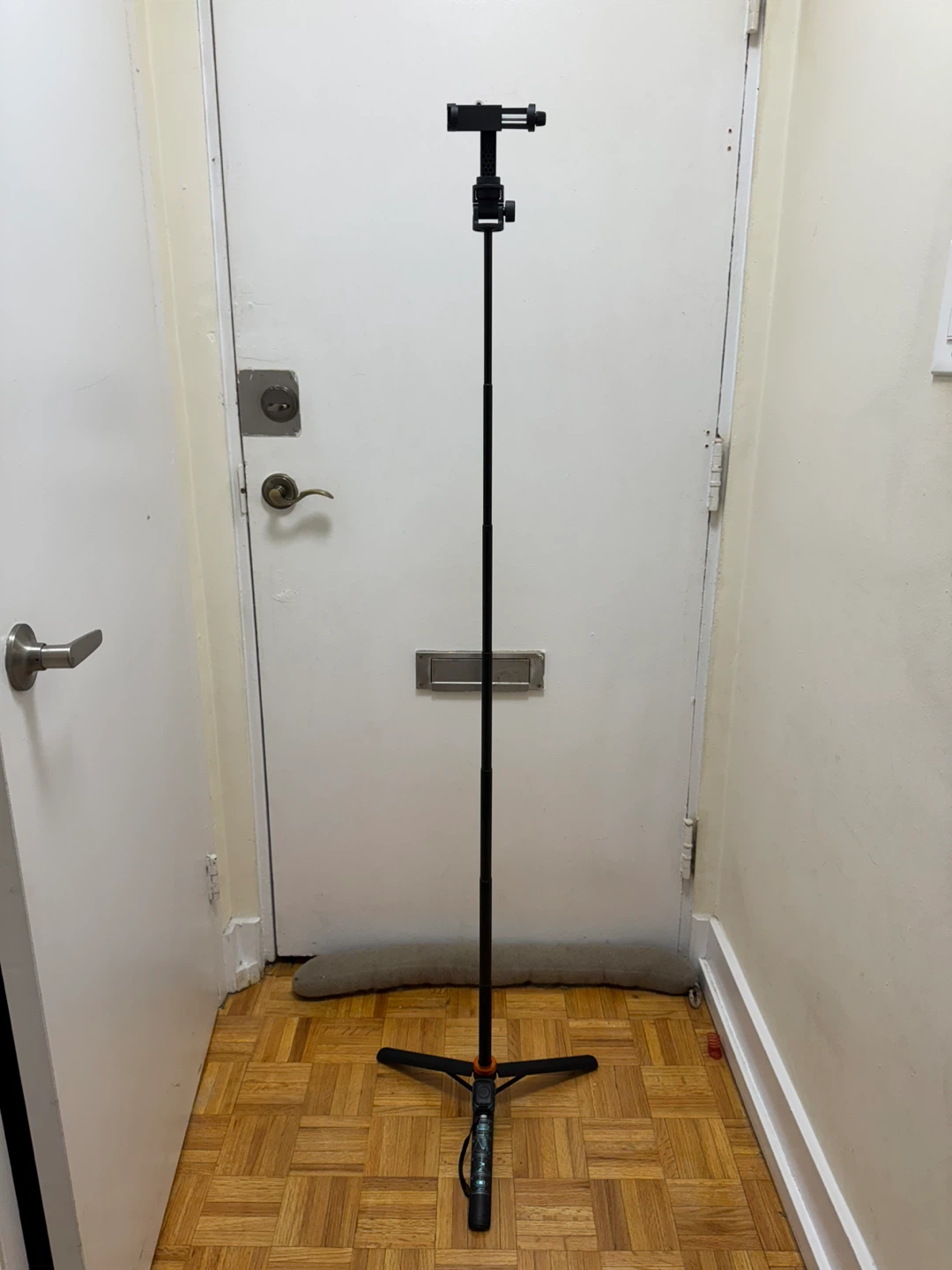 EUCOS Phone Tripod Stand - photo 4
