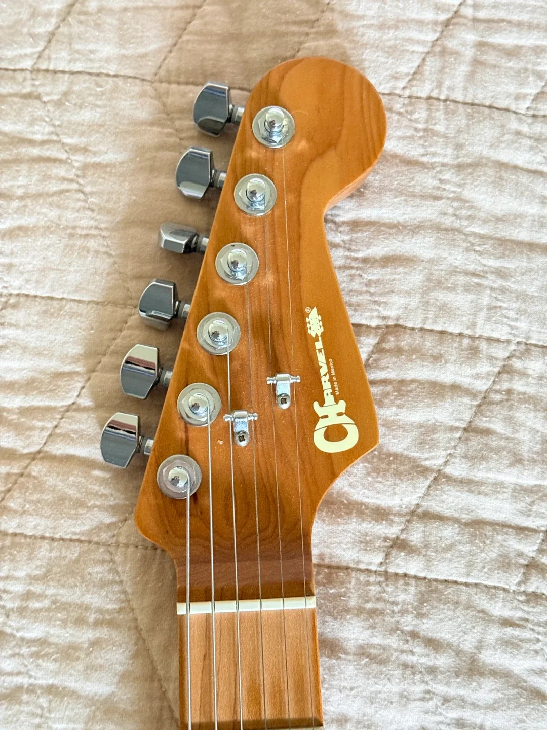 Charvel Electric Guitar - Sunburst image indicator(3)