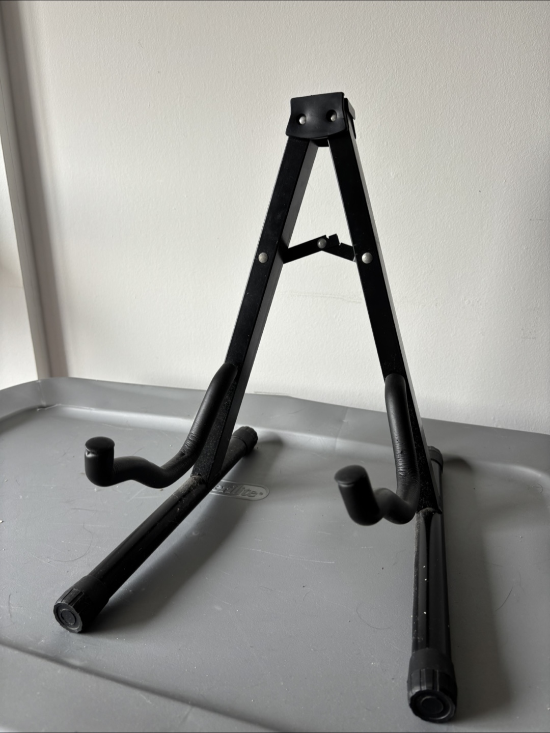 Guitar /Ukulele Stand - Black