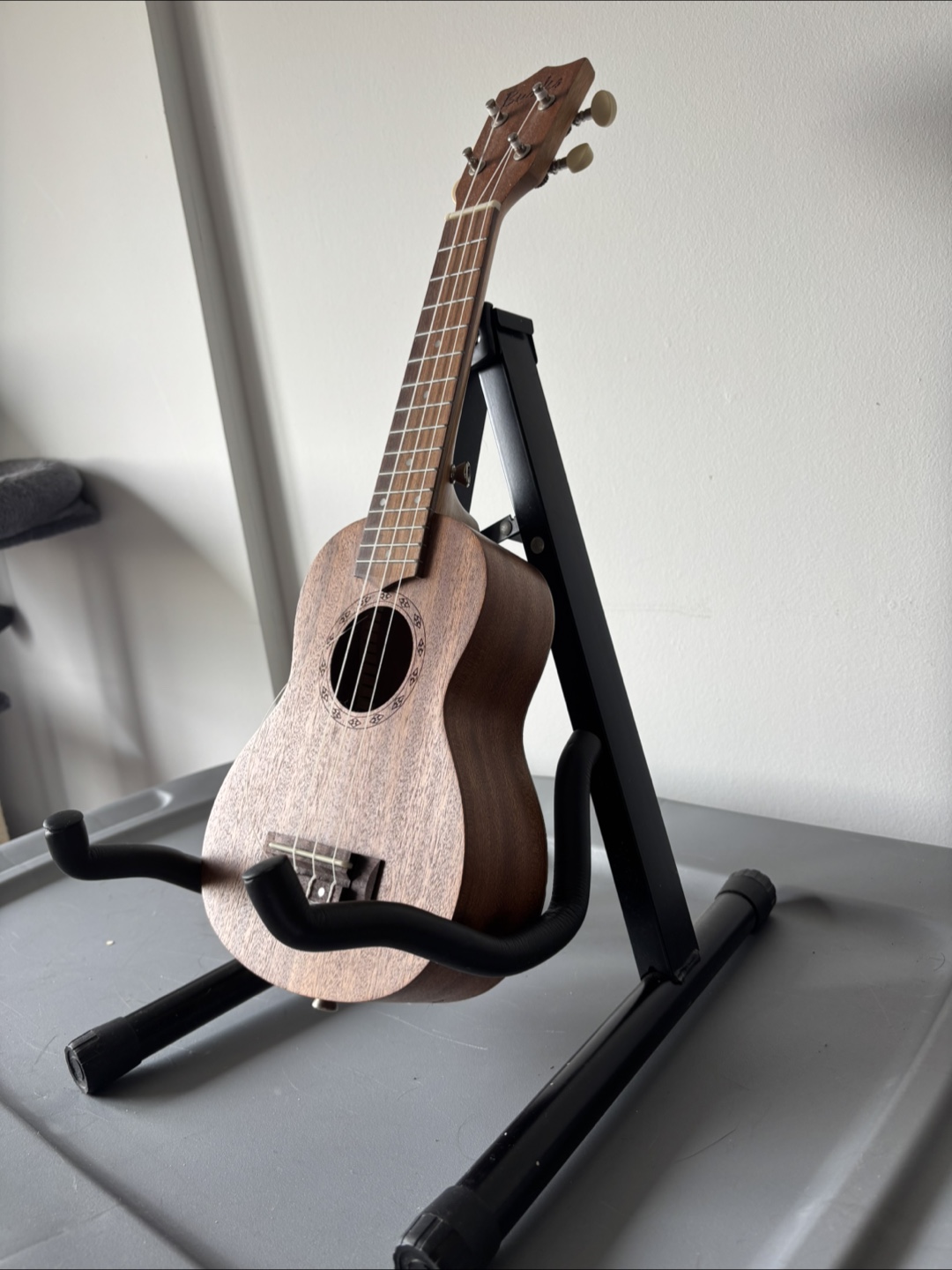 Guitar /Ukulele Stand - Black - photo 2