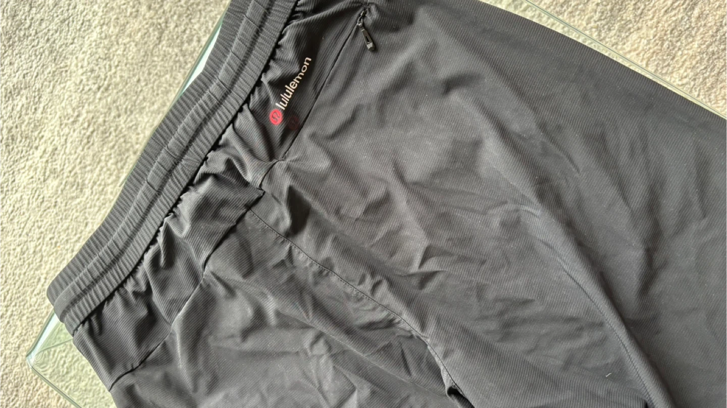 Lululemon Licence to Train Cargo Jogger - Size M - photo 3