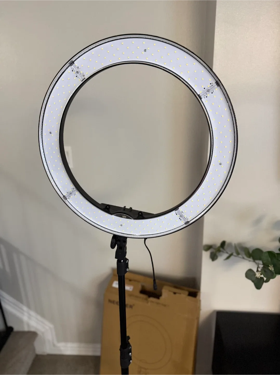 18 Inch Ring Light with Tripod Stand *Missing* image indicator(2)