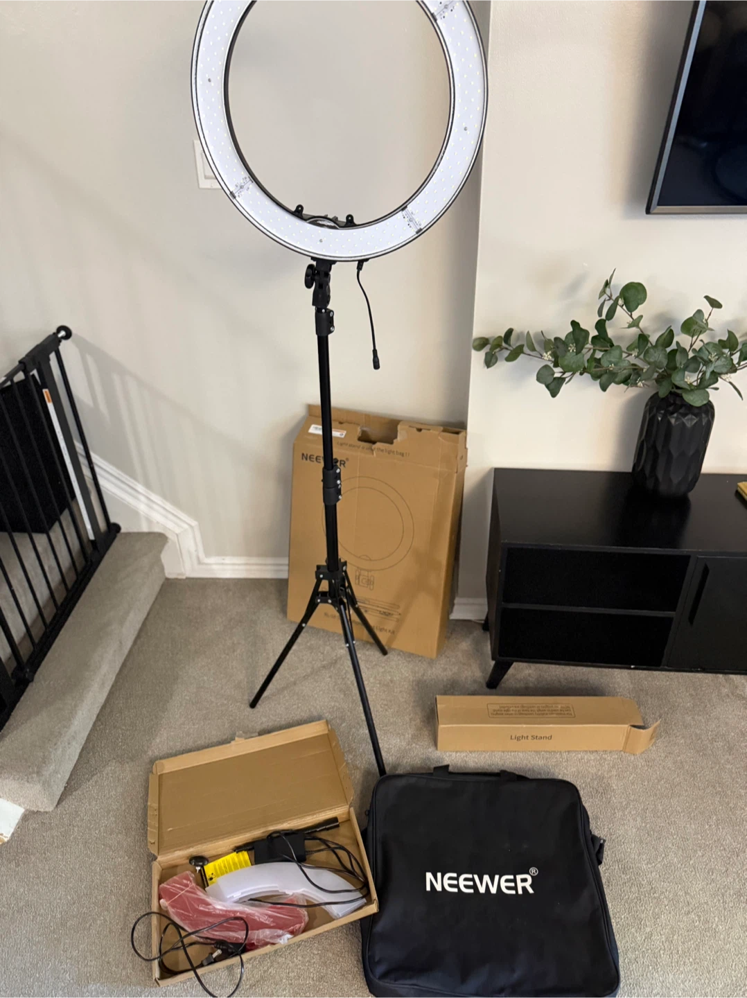 18 Inch Ring Light with Tripod Stand *Missing*