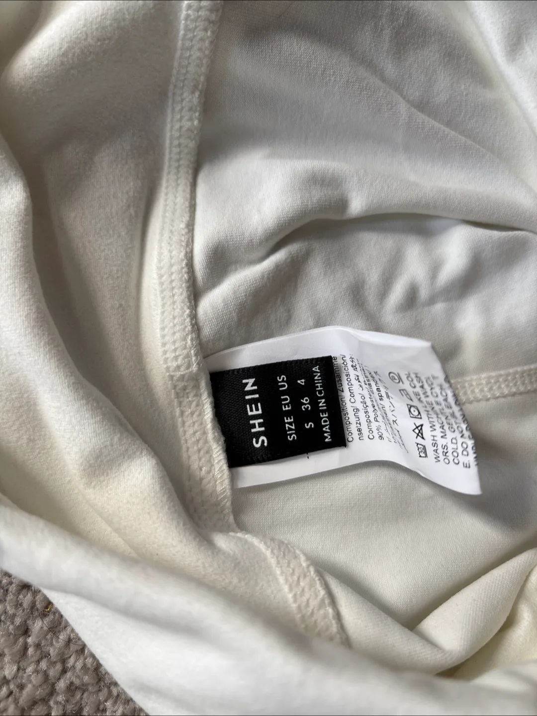 Shein White Cropped Leggings - Size S image indicator(2)