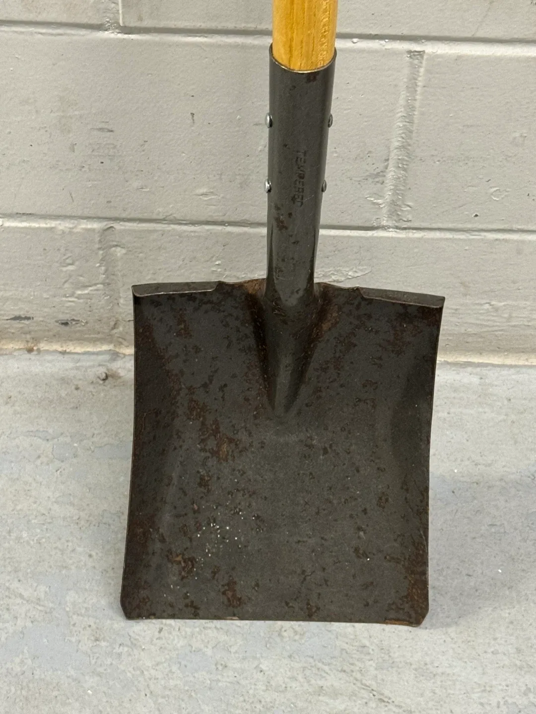 Square Garden Shovel image indicator(2)