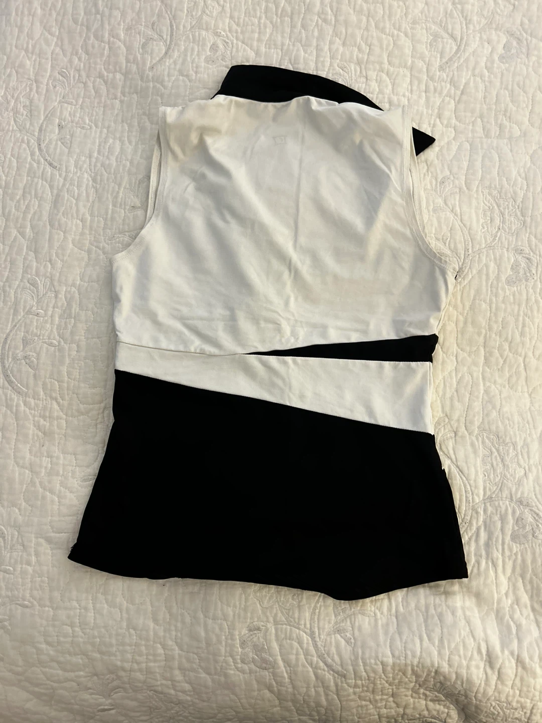 Catwalk Performance Artwear Black & White Top - Size S - photo 2