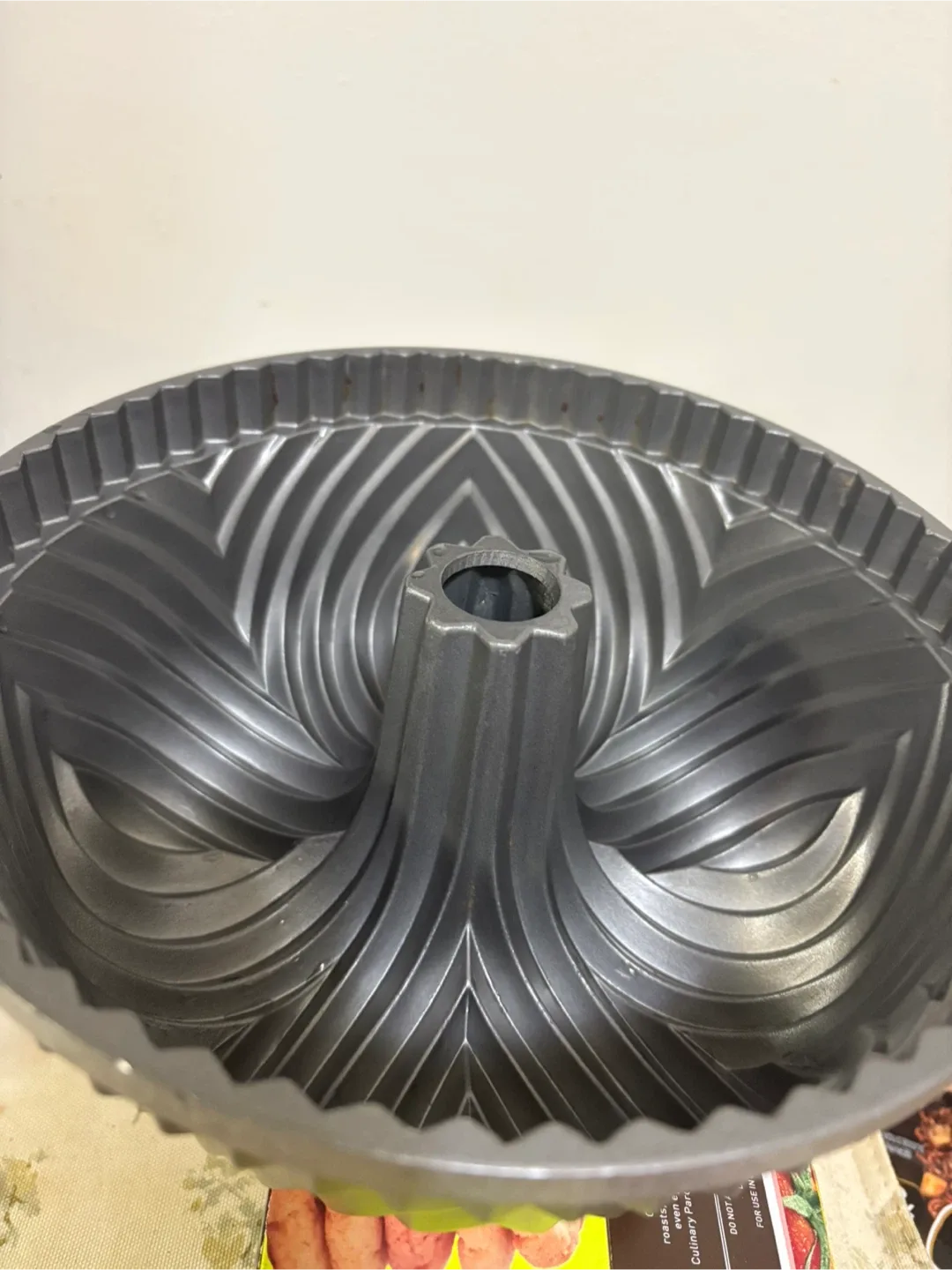 Bundt Cake Pan image indicator(3)