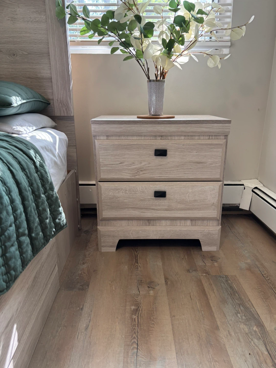 Bedroom Set - Bed, Dresser, Mirror, Nightstand - photo 3