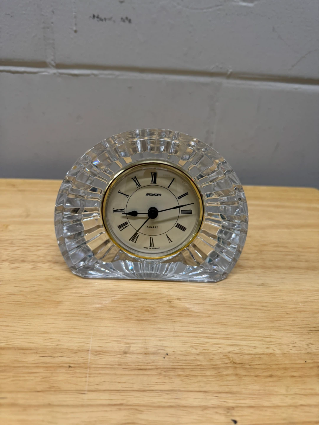Vintage Stauer Quartz Crystal Table Clock