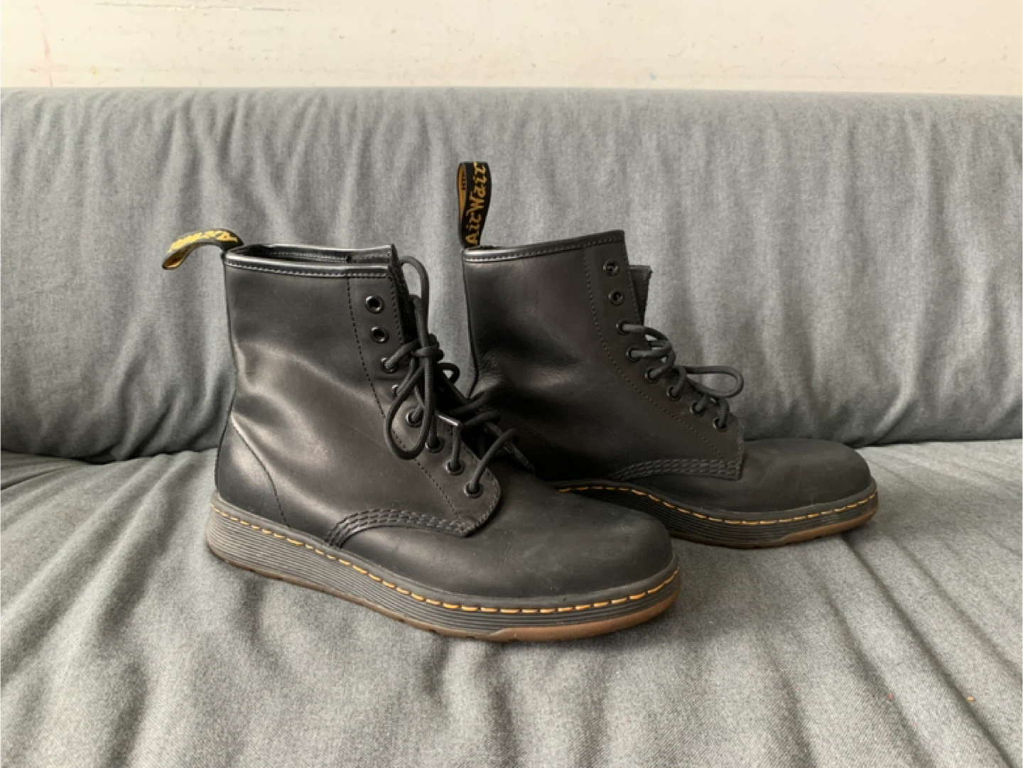 Dr. Martens Men’s Boots – Size 8 (Black leather) - photo 3