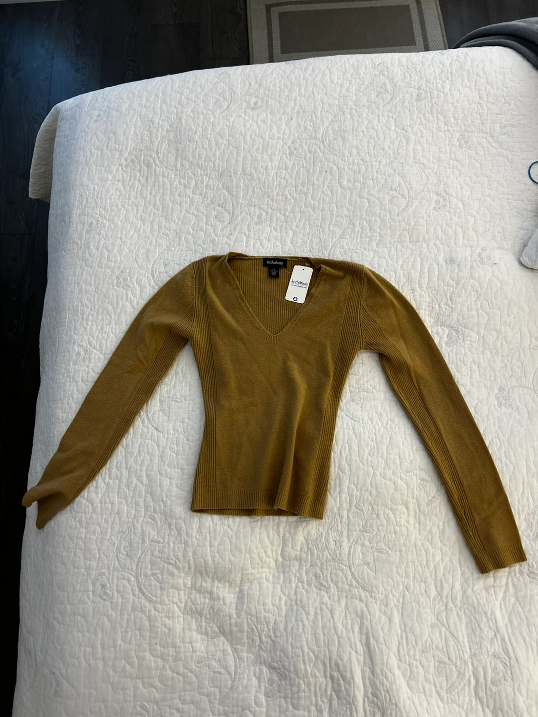 Le Chateau Knit Top - Size Small