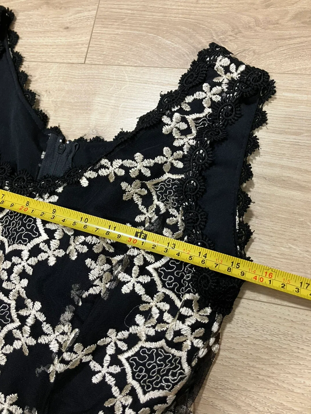 Dress event gown black image indicator(3)