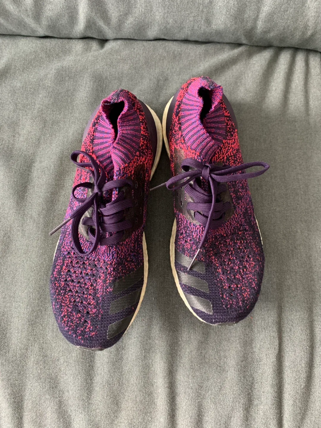 Adidas UltraBoost Laceless Purple/Red, US 7.5 image indicator(3)