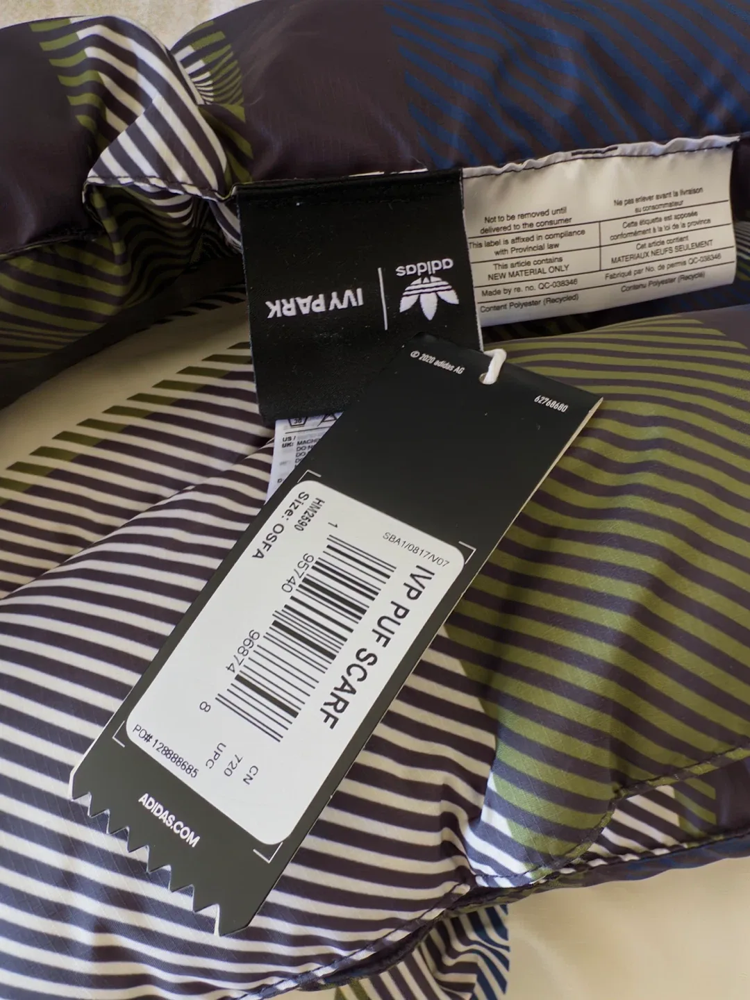 Adidas IVY PARK Puf Scarf image indicator(3)