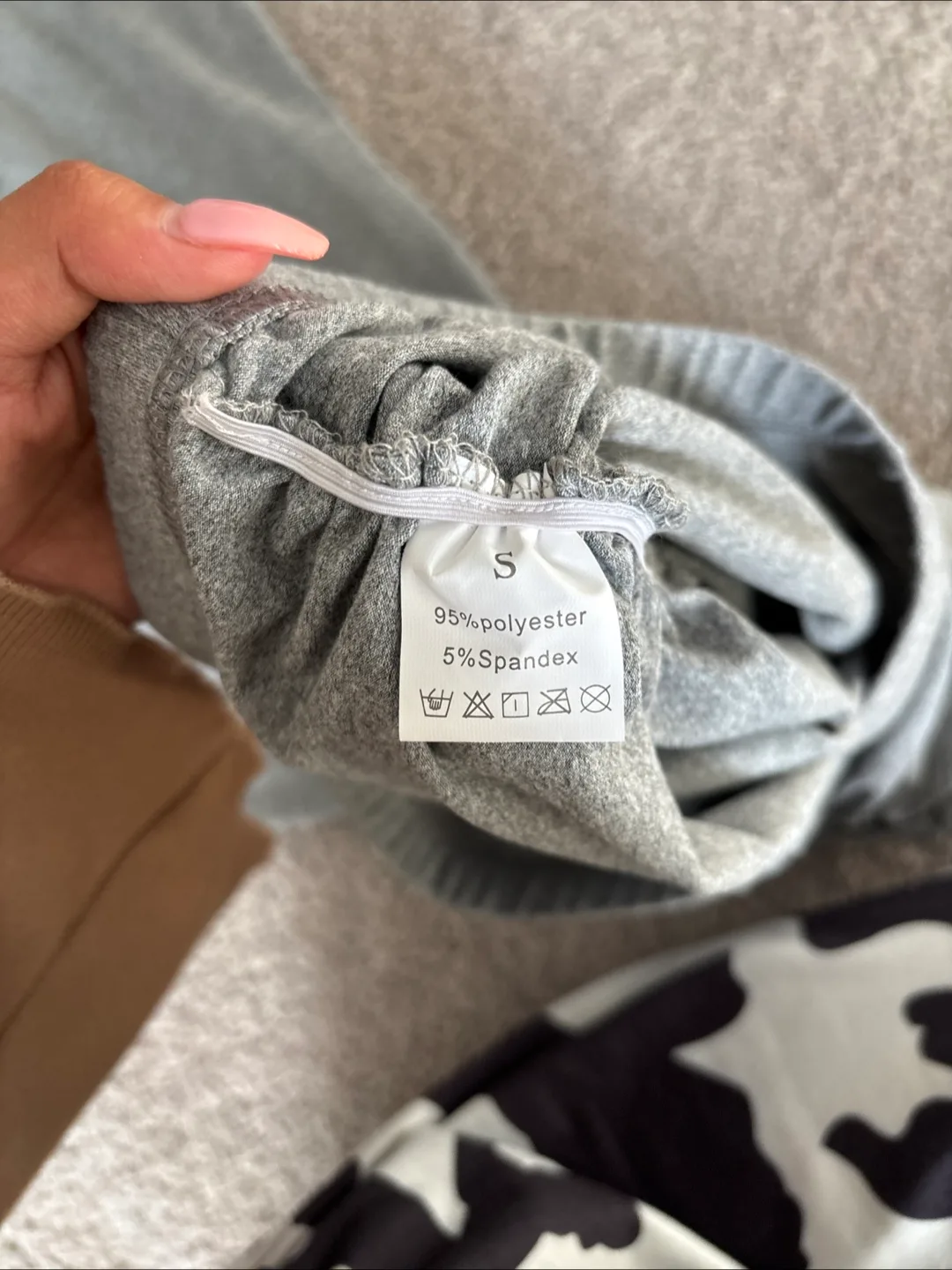 3 pieces of Skirts - Size Small - Black, Grey, Brown image indicator(5)