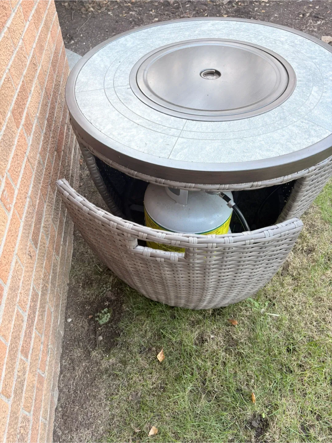 Outdoor Propane Fire Pit Table image indicator(4)