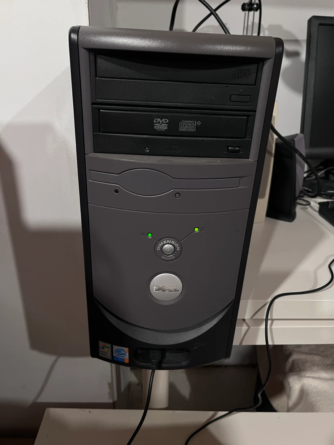 Dell Dimension 3000 Desktop PC