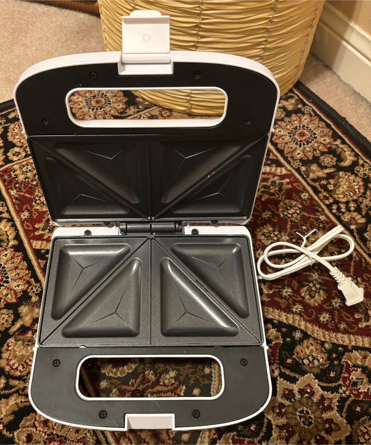 Salton Sandwich Maker SM1193 (like Brand New!) image indicator(3)