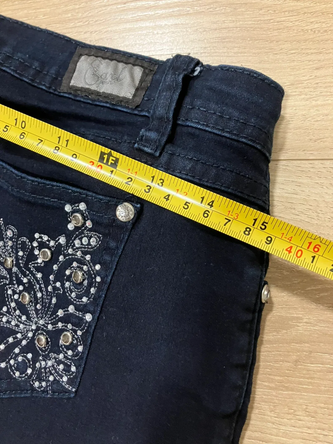 JEANS capris cropped pants image indicator(4)