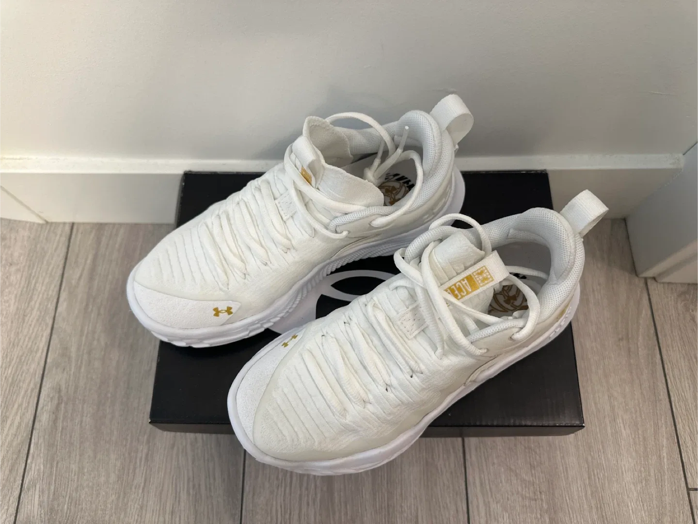 Under Armour Ace Low Women's Volleyball Shoes image indicator(4)