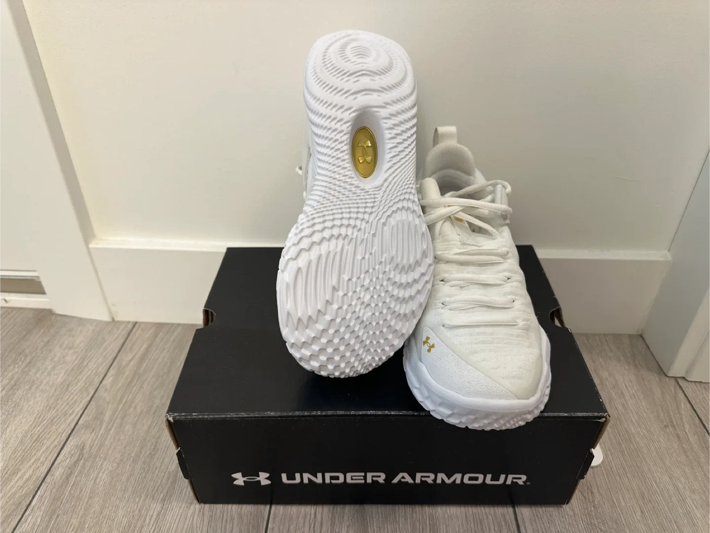 Under Armour Ace Low Women's Volleyball Shoes image indicator(7)