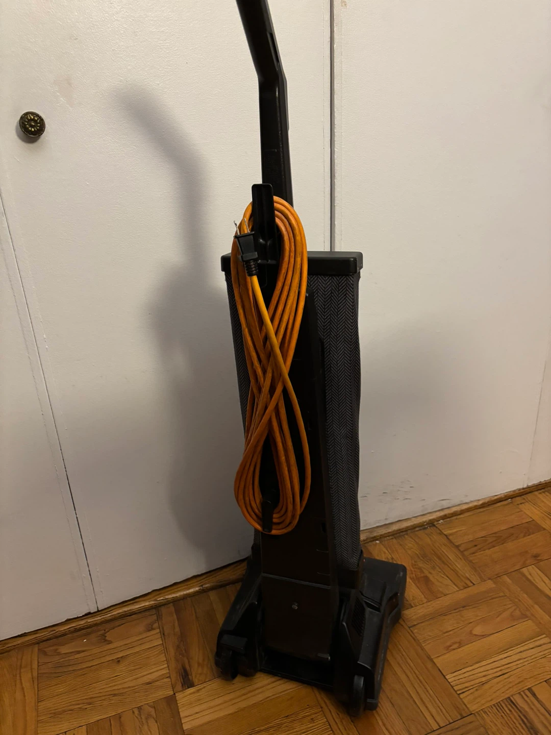 Hoover Commercial Lightweight Vacuum - photo 3