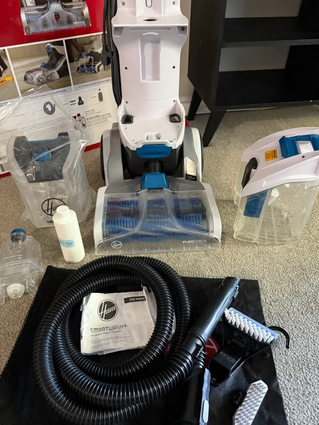 LIKE NEW Hoover Smartwash Carpet Cleaner image indicator(2)