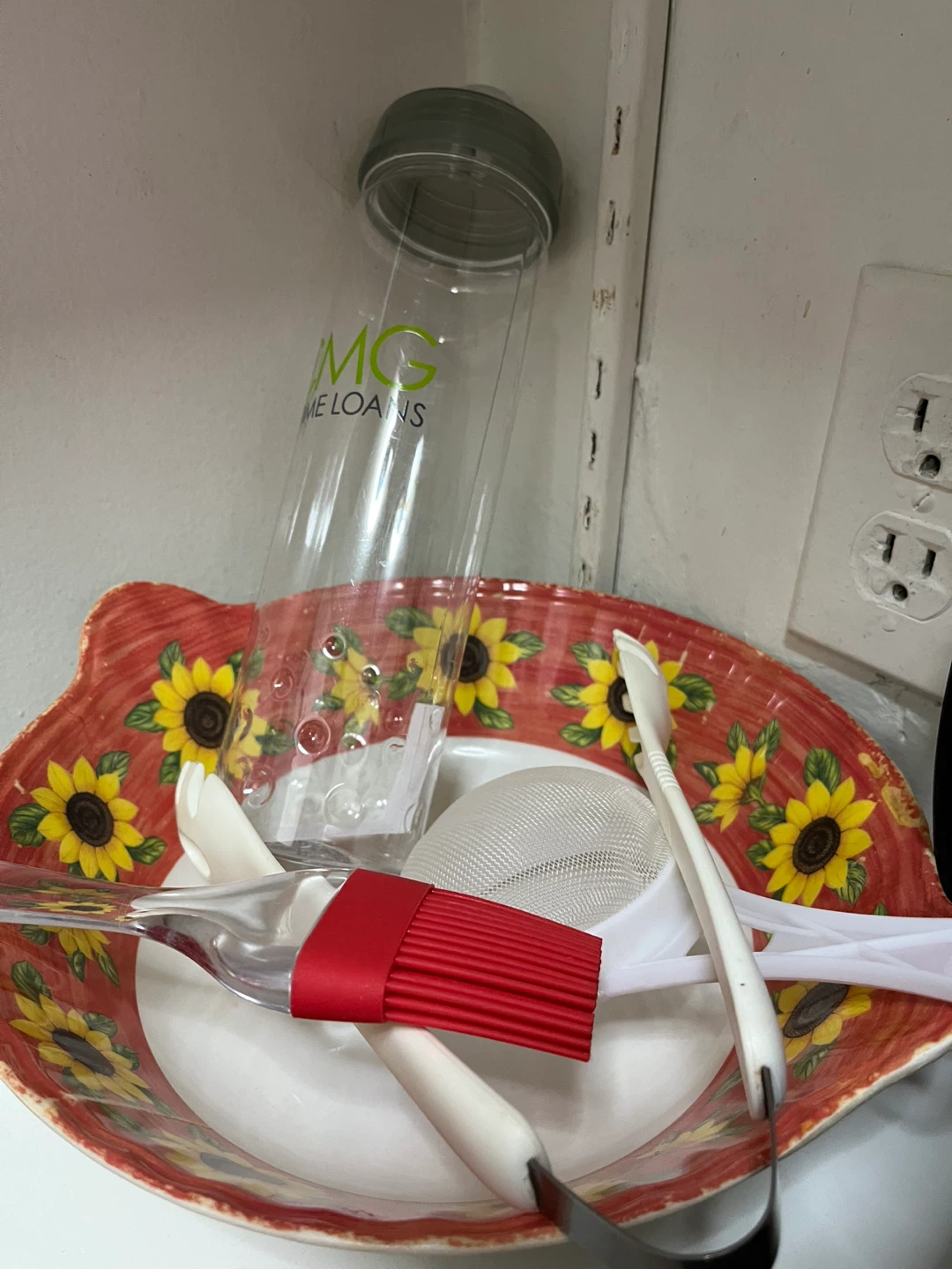 Mixed Dishes and Kitchen Utensils - photo 4