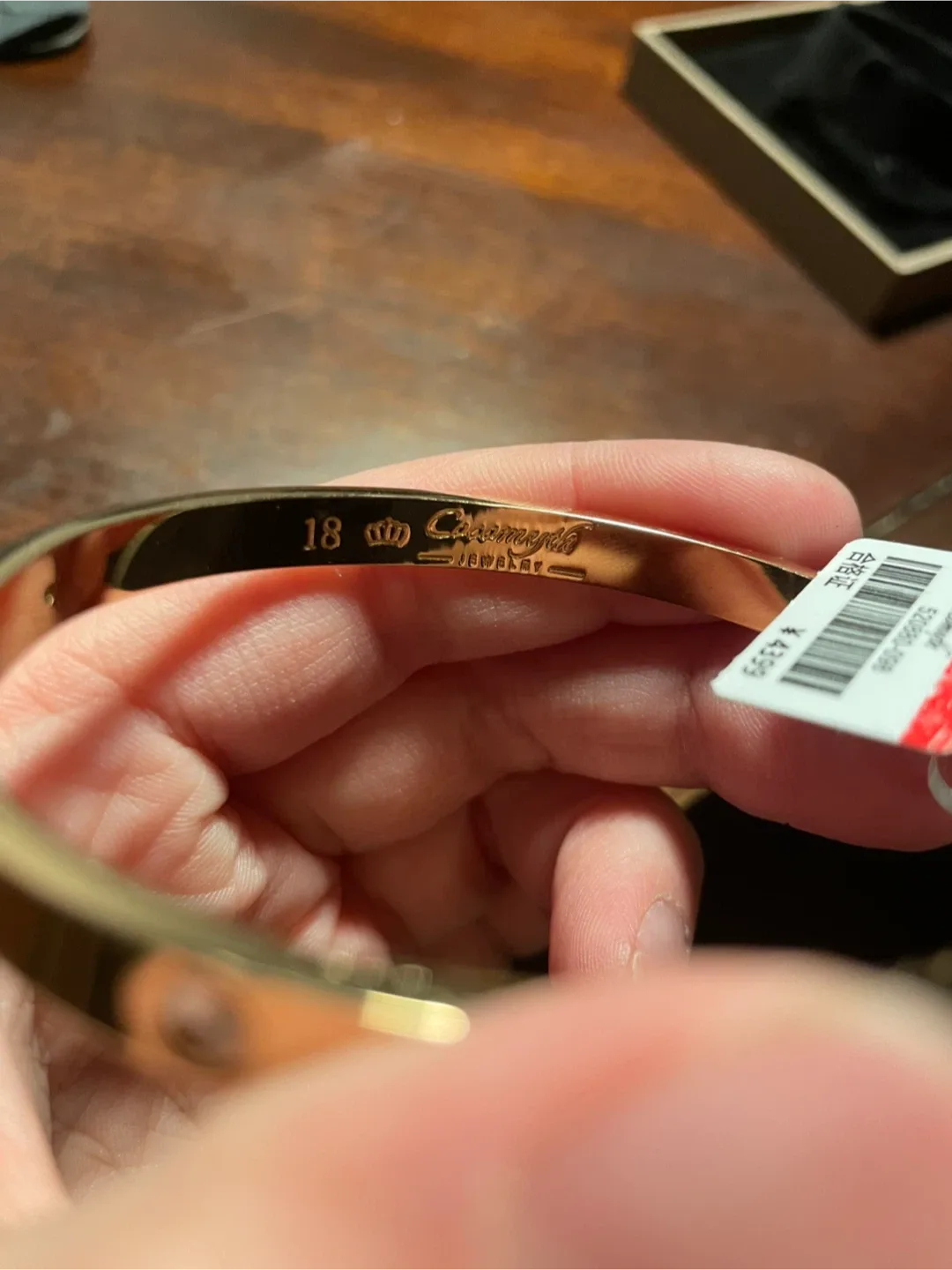 Cocomyth Gold Bangle Bracelet with Box image indicator(3)