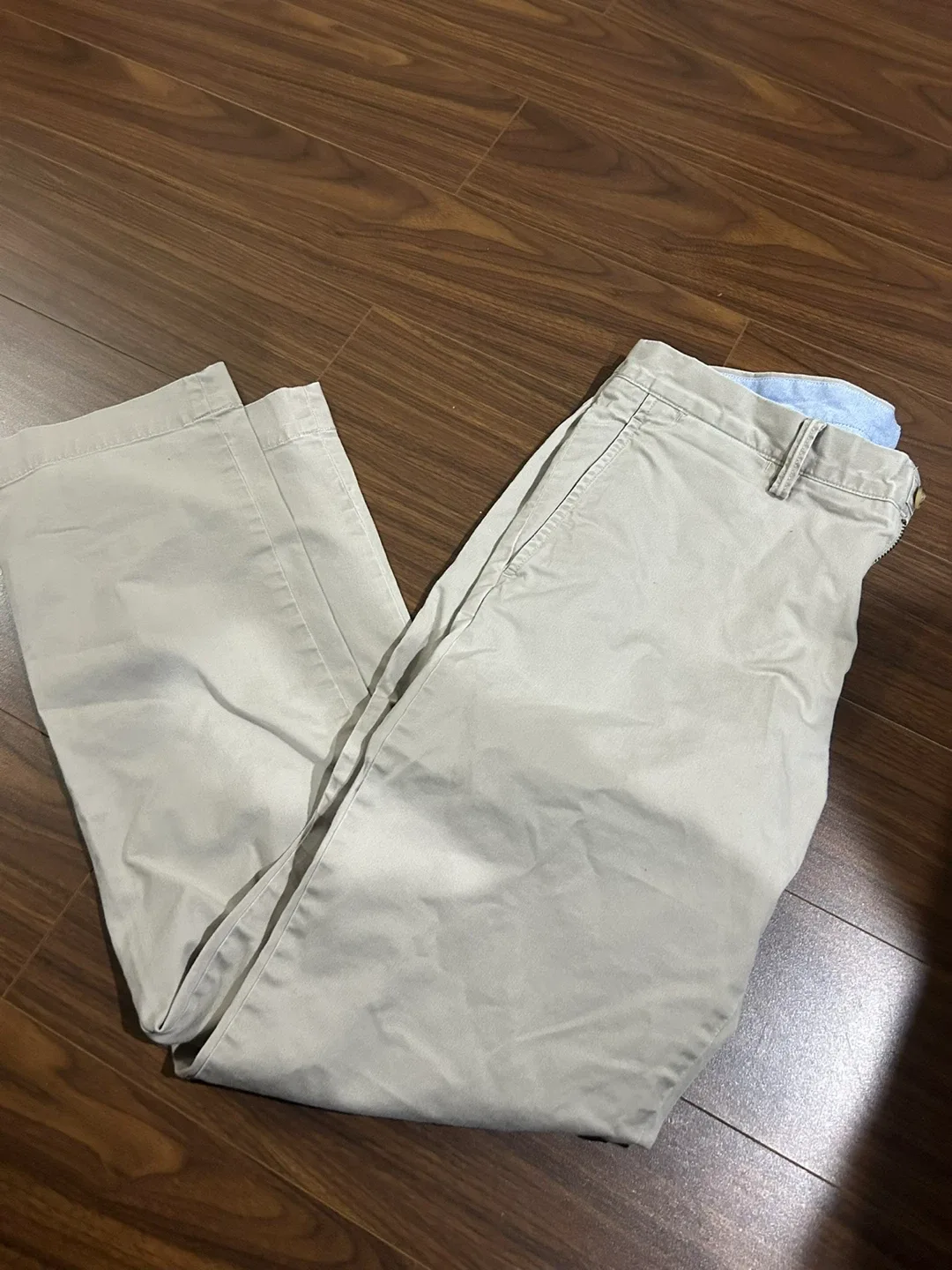 Ralph Lauren mens 32x32 trousers retails for 228$+tax image indicator(2)