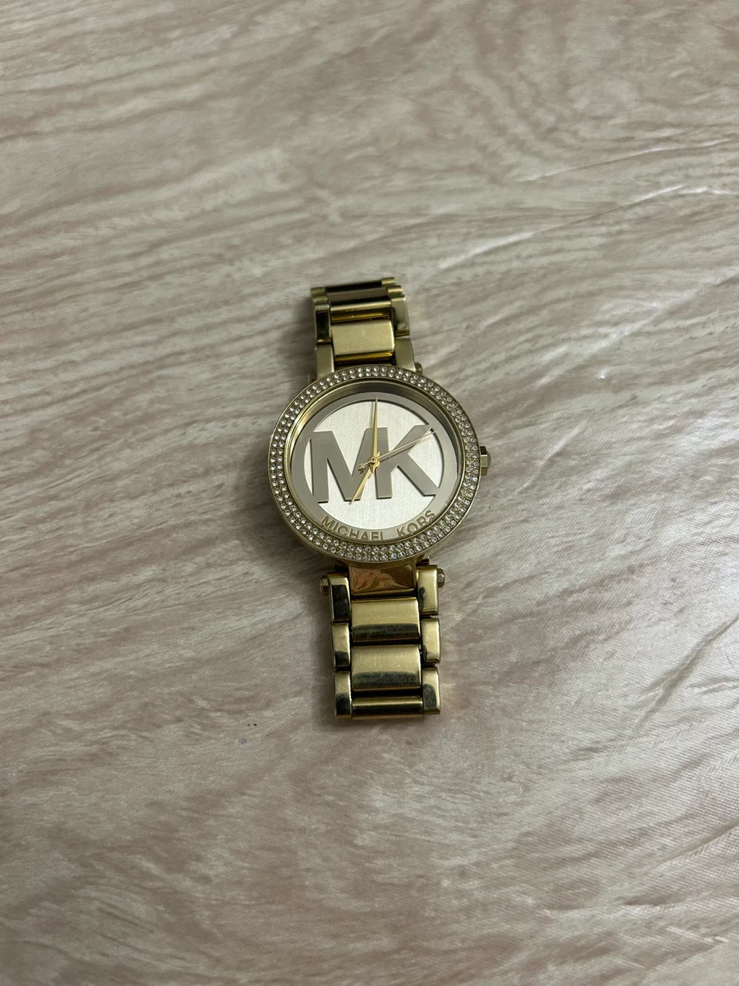 Michael Kors Gold Women's Watch image indicator(2)