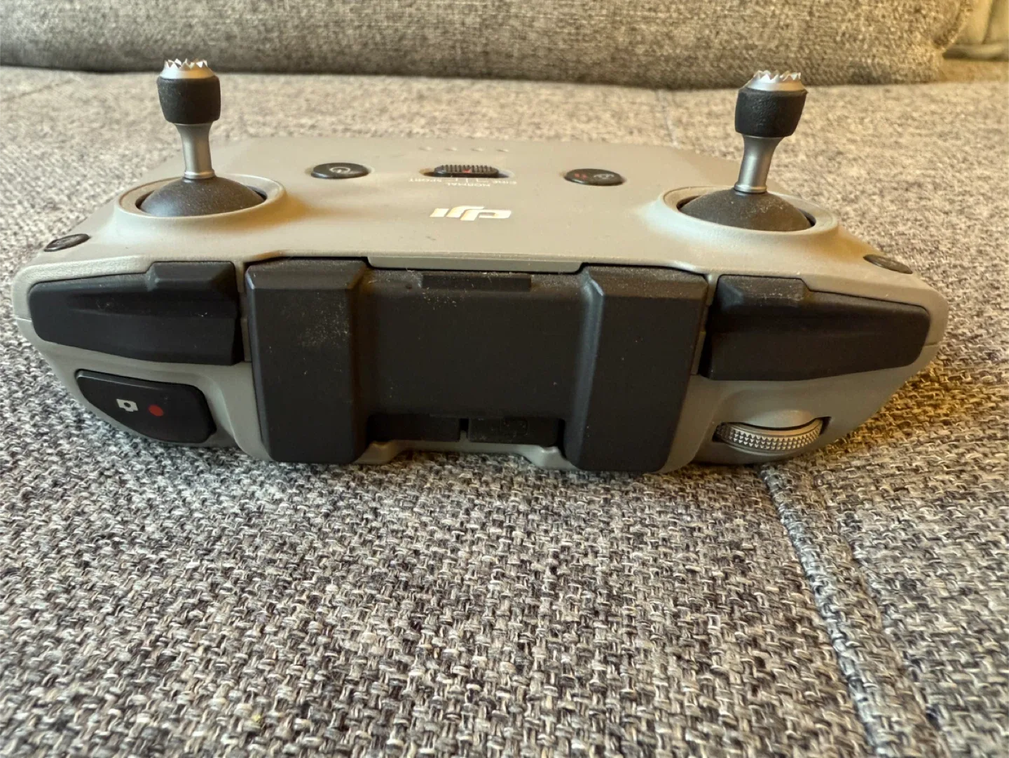 DJI RC231 Remote Controller image indicator(3)