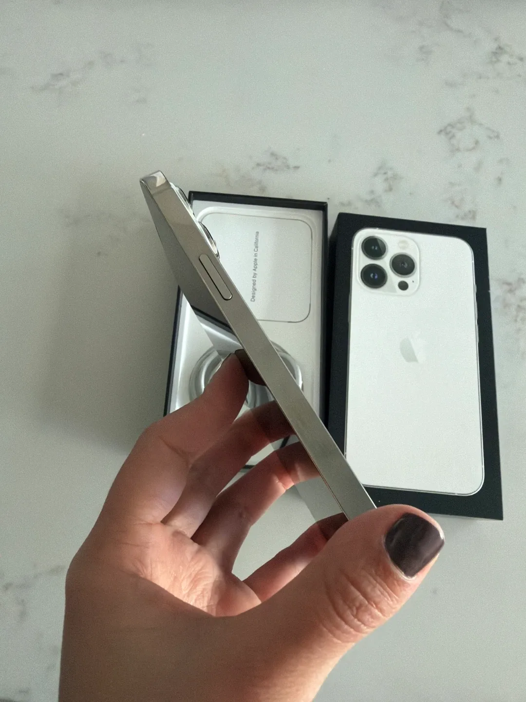 iPhone 13 Pro 256GB Silver Perfect Condition image indicator(3)