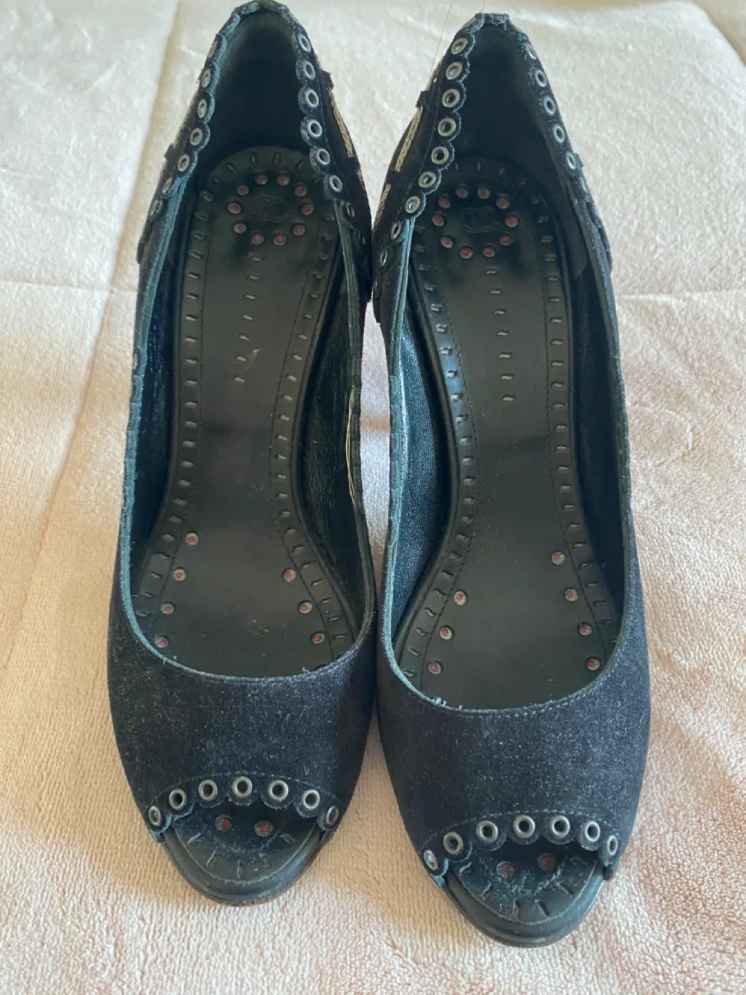 Black Chanel Suede Heels image indicator(4)