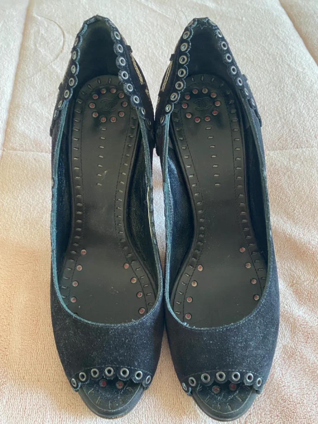 Black Chanel Suede Heels image indicator(3)