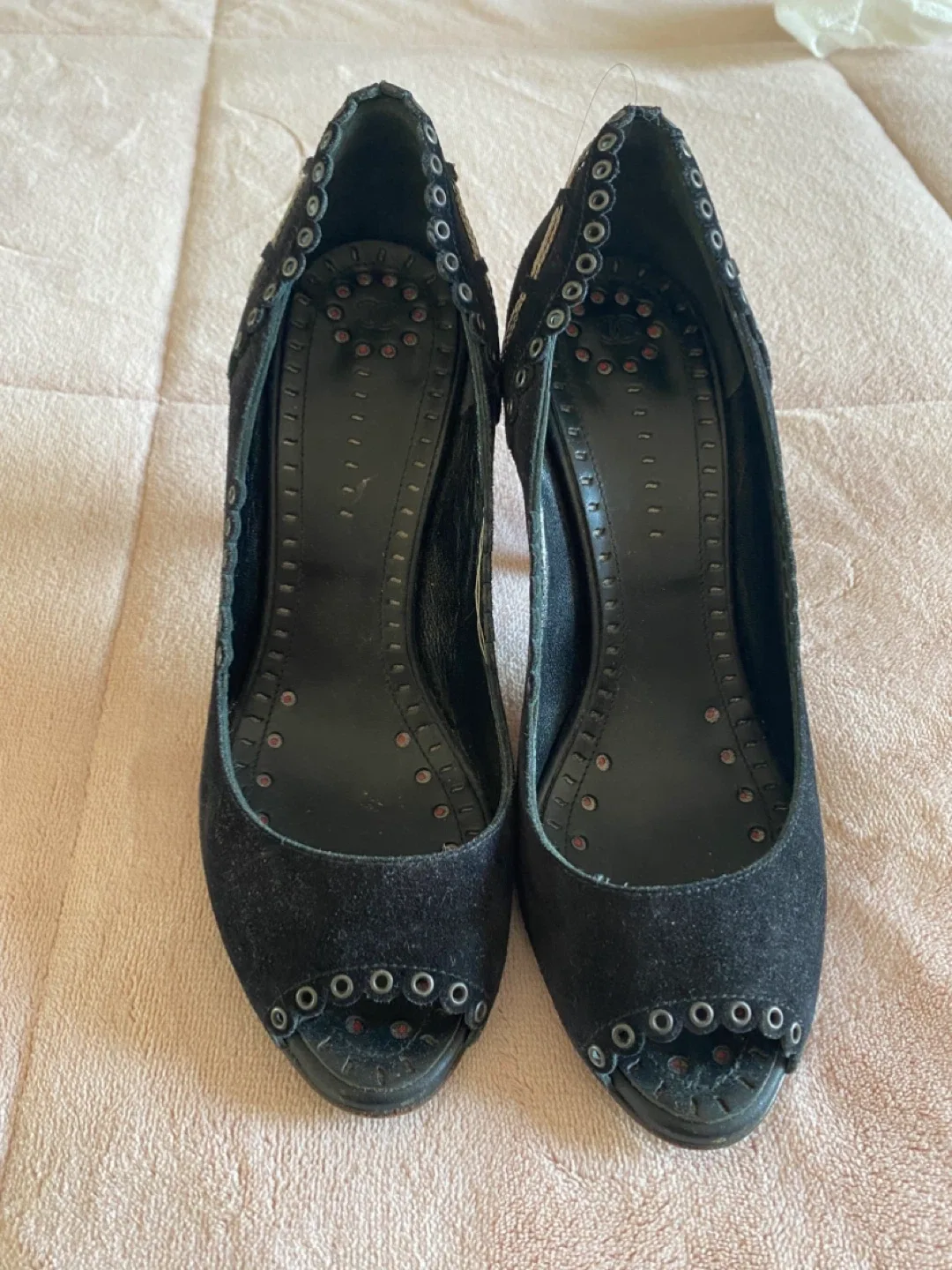 Black Chanel Suede Heels image indicator(5)